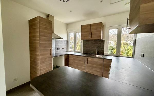 Maison à louer    3 pièces •  Noisy-le-Grand