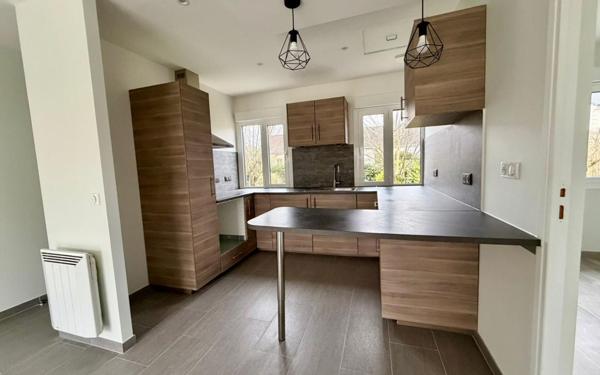 Maison à louer    3 pièces •  Noisy-le-Grand