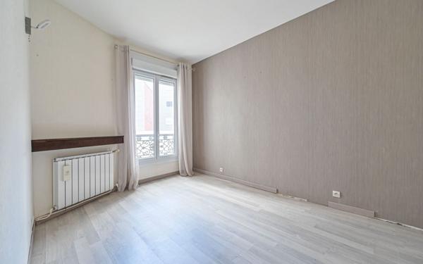 Appartement à vendre    2 pièces • 38,75 m2 Paris 18