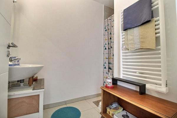 MARSEILLE 9 - SECTEUR BD MICHELET - VASTE TERRASSE - 3 CHAMBRES - ASCENSEUR - CALME - LUMINEUX -
