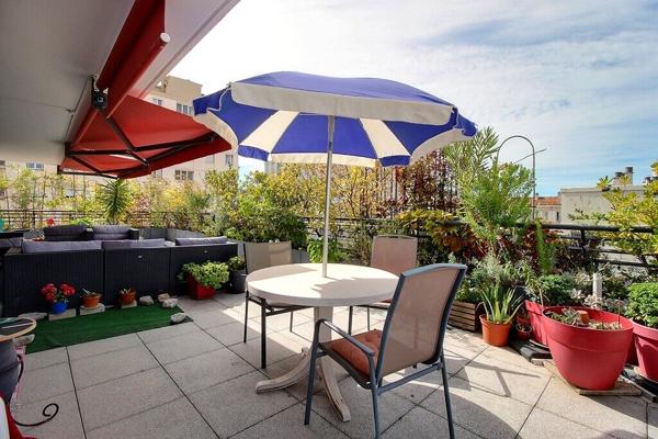 MARSEILLE 9 - SECTEUR BD MICHELET - VASTE TERRASSE - 3 CHAMBRES - ASCENSEUR - CALME - LUMINEUX -
