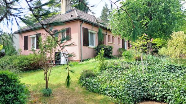 À vendre - Maison traditionnelle, 5 pièces située à Vouzon (41600)