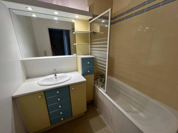 Appartement 3 pièces                                        - 44200 Nantes Réf : 12422