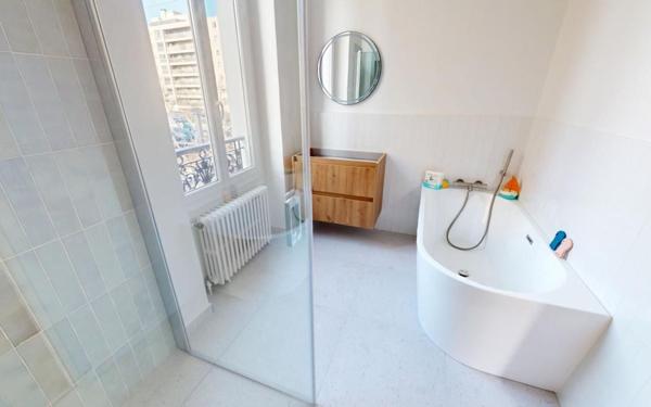 Maison à vendre    8 pièces • 169,64 m2 Asnières-sur-Seine