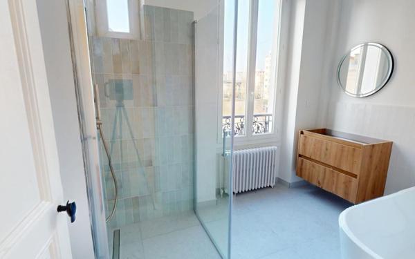 Maison à vendre    8 pièces • 169,64 m2 Asnières-sur-Seine