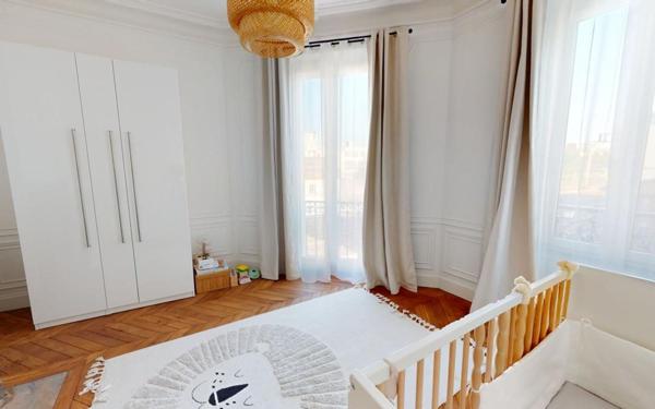 Maison à vendre    8 pièces • 169,64 m2 Asnières-sur-Seine