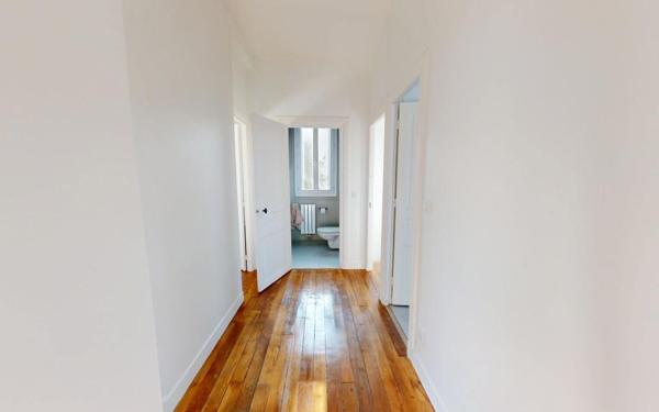 Maison à vendre    8 pièces • 169,64 m2 Asnières-sur-Seine