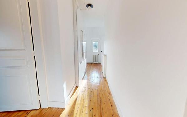 Maison à vendre    8 pièces • 169,64 m2 Asnières-sur-Seine