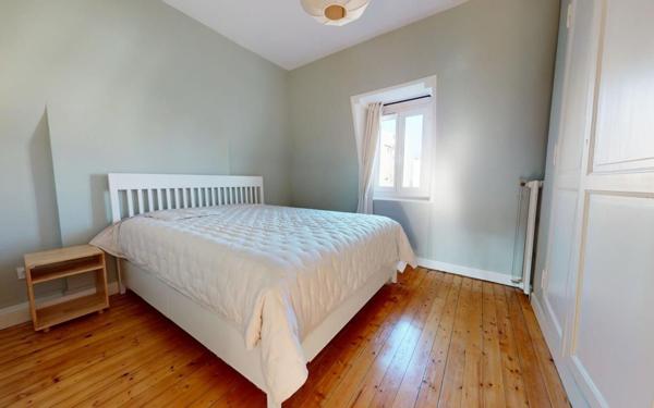 Maison à vendre    8 pièces • 169,64 m2 Asnières-sur-Seine