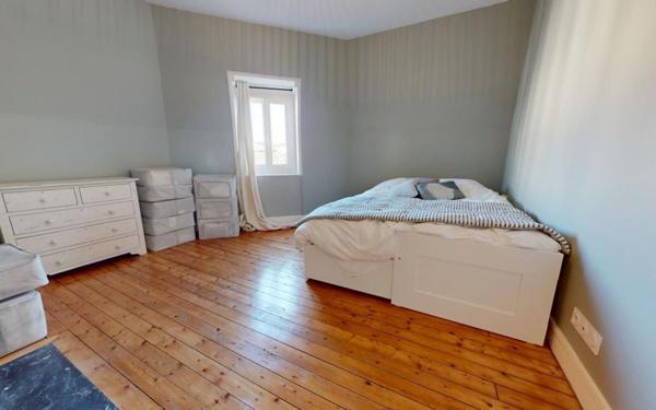 Maison à vendre    8 pièces • 169,64 m2 Asnières-sur-Seine