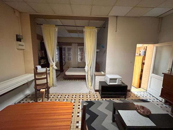 Immeuble 30 pièces 562 m2
