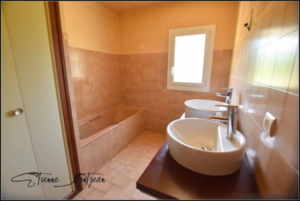 Maison à CONCORES 88 m², 2 chambres, garage terrain 3000 m² au calme.