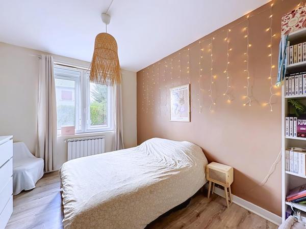Jolie maison à proximité de la gare et de toutes les commodités