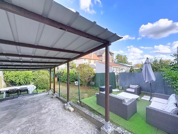 Jolie maison à proximité de la gare et de toutes les commodités