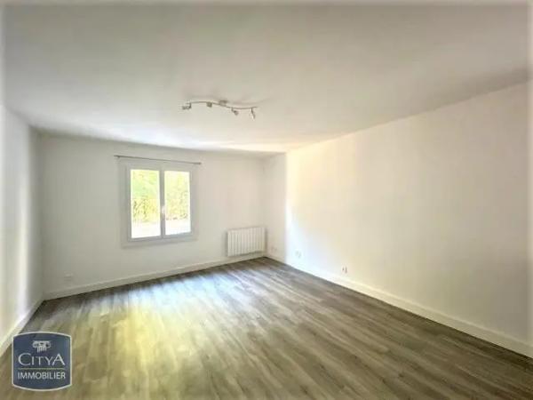 Appartement à louer 1 pièce 32.74m²