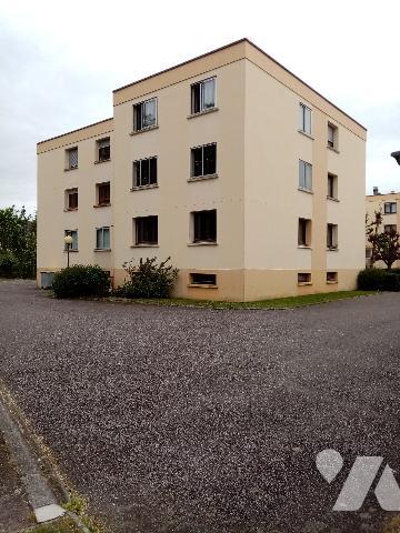résidence D'Artagnan 2ème et dernier étg
appartement F2, 57 m² à rénover , parking privatif, cellier
