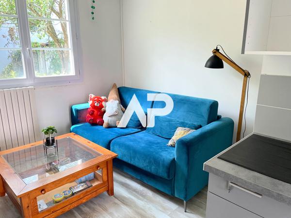 Maison 10 pièce(s) 280 m2 €645 000 ** - Référence 1371