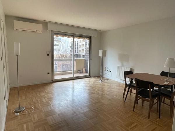 Lyon 6 - LES HESPERIDES - T2 avec balcon et climatisation