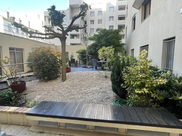 Lyon 6 - LES HESPERIDES - T2 avec balcon et climatisation