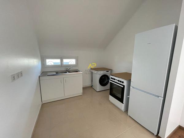 F2 MEUBLE Loyer 1 110.71 €/mois charges comprises **  - Référence  2100