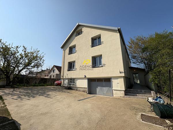 F2 MEUBLE Loyer 1 111 €/mois charges comprises **  - Référence  2100