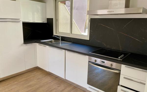 Appartement à vendre    2 pièces • 43 m2 Nice