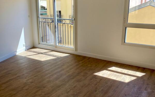 Appartement à vendre    2 pièces • 43 m2 Nice