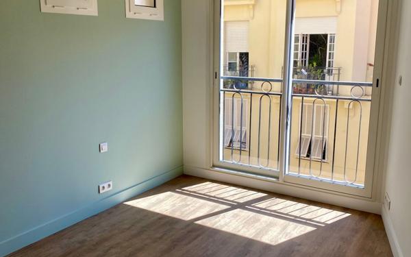 Appartement à vendre    2 pièces • 43 m2 Nice