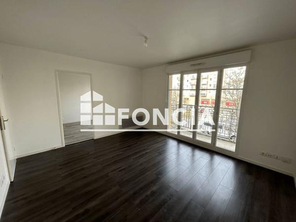 Location Appartement 2 pièces 39.95 m² - 6 PLACE DE LA LIBERATION Bussy Saint Georges 77600