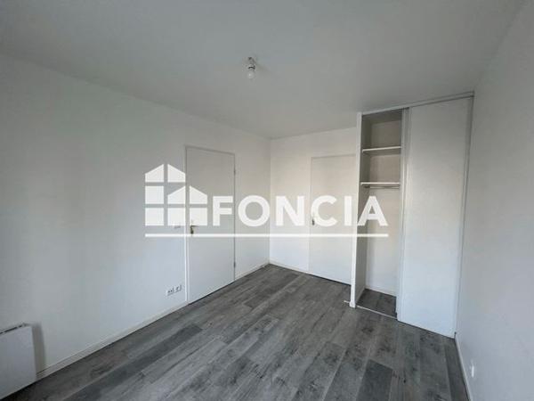 Location Appartement 2 pièces 39.95 m² - 6 PLACE DE LA LIBERATION Bussy Saint Georges 77600