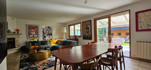 ANGLET - LUMINEUSE ET SPACIEUSE MAISON ENTOUREE DE NATURE - 125m2 environ