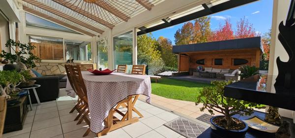 ANGLET - LUMINEUSE ET SPACIEUSE MAISON ENTOUREE DE NATURE - 125m2 environ