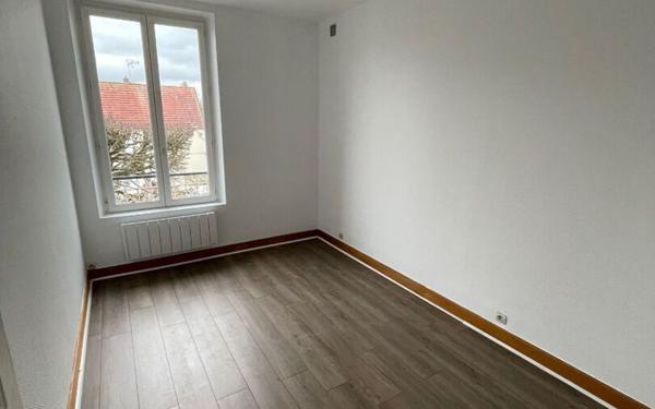 Appartement à louer    3 pièces • 42,15 m2 Fontenay-Trésigny