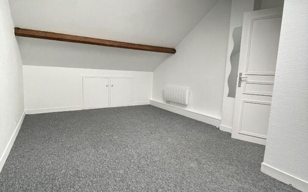 Appartement à louer    3 pièces • 42,15 m2 Fontenay-Trésigny