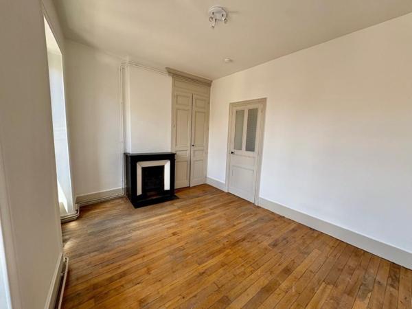 APPARTEMENT T3 A LOUER A ROANNE - CENTRE VILLE
