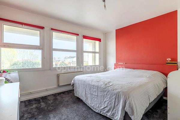 Appartement à vendre 4 pièces VILLEJUIF (94)