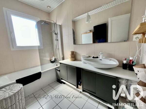Location maison 5 pièces 102 m² Challans