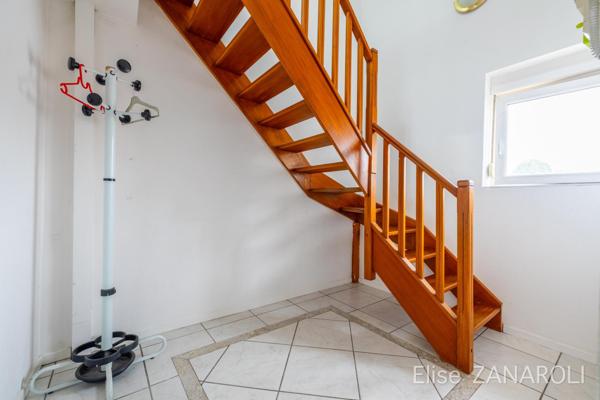 Grand 2 pièces avec stationnement privé au centre d'Hettange!