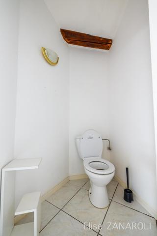 Grand 2 pièces avec stationnement privé au centre d'Hettange!