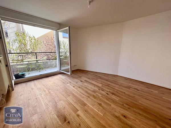 Appartement à louer 2 pièces 46m² Clamart (92140)