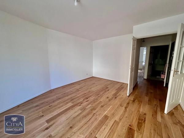Appartement à louer 2 pièces 46m² Clamart (92140)