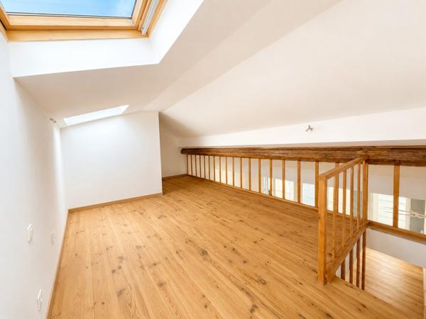 CO-EXCLUSIVITE - CAGNES-SUR-MER - 3 PIECES EN DERNIER ETAGE EN CENTRE VILLE