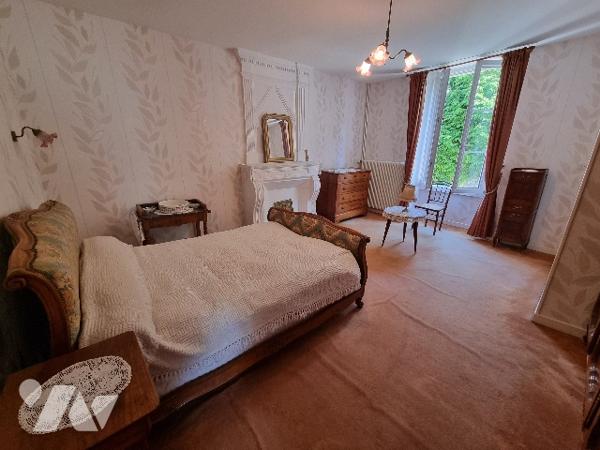 Ancien corps de ferme au bourg d' HERMANVILLE/MER à 2Kms de la plage.