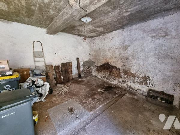 Ancien corps de ferme au bourg d' HERMANVILLE/MER à 2Kms de la plage.