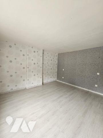 MAISON DE VILLE - LE CATEAU