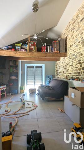 Maison à vendre 8 pièces 220 m² Saint-Aubin-d'Aubigné