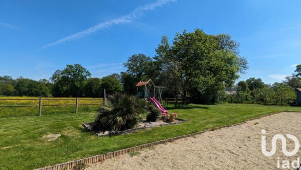 Maison à vendre 8 pièces 220 m² Saint-Aubin-d'Aubigné