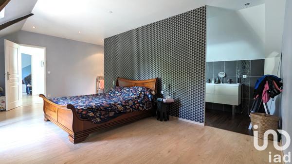 Maison à vendre 8 pièces 220 m² Saint-Aubin-d'Aubigné