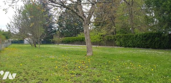 A VENDRE - A SELLES SUR CHER  - A proximité des commerces et des écoles, cette maison est idéal...