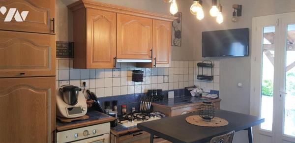 A VENDRE - A SELLES SUR CHER  - A proximité des commerces et des écoles, cette maison est idéal...